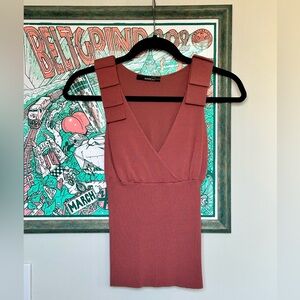 Mango Women’s Terracotta Red Sleeveless V Neck Pull on Knit Stretchy Top Size XS